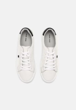 Prix Aimable Pier One Baskets basses sneakers rond unisex 12 Prix Aimable Pier One Baskets basses sneakers rond unisex -Promos Pier One Boutique eae5fcc53fdb4e8dac400f55509b0503