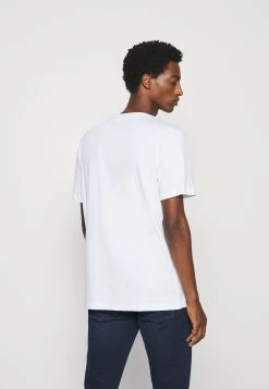 Pier One Première Qualité T-shirt imprimé t-shirts col rond homme 10 Pier One Première Qualité T-shirt imprimé t-shirts col rond homme -Promos Pier One Boutique ebe44d5bf2dc49d6bba1e09f0a7a31fa