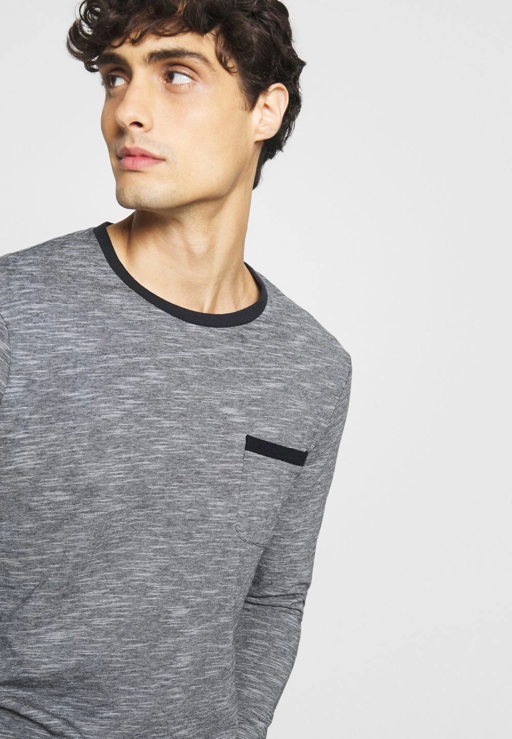 Prix Incroyables Pier One T-shirt à manches longues t-shirts col rond homme 6 Prix Incroyables Pier One T-shirt à manches longues t-shirts col rond homme – Image 4