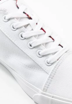 Pier One UNISEX - Baskets basses Faible Prix sneakers rond 14 Pier One UNISEX - Baskets basses Faible Prix sneakers rond -Promos Pier One Boutique f33cb3fc6ede4fa98f75bce439acb81e