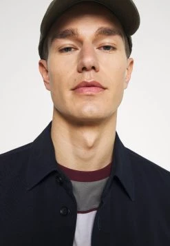 Pier One T-shirt imprimé Prix Acceptable t-shirts col rond homme 12 Pier One T-shirt imprimé Prix Acceptable t-shirts col rond homme -Promos Pier One Boutique f3f5d3cf052b4ed8acba2ada46fd6807