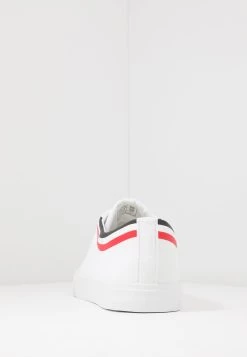 Soldes En Ligne Pier One UNISEX - Baskets basses sneakers rond -Promos Pier One Boutique f6ecd44a33d540e19c972dc9d4536fed