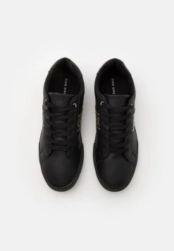 Pier One Prix De Lancement UNISEX - Baskets basses sneakers rond -Promos Pier One Boutique f86bf0c16f034b7c893d1c53fb2c0584