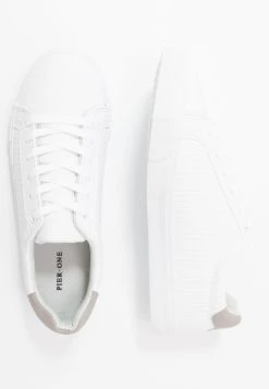 Pier One Prix Ourlé UNISEX - Baskets basses baskets & sneakers rond -Promos Pier One Boutique f8a70170758748cabfbe10ec7317fe2a