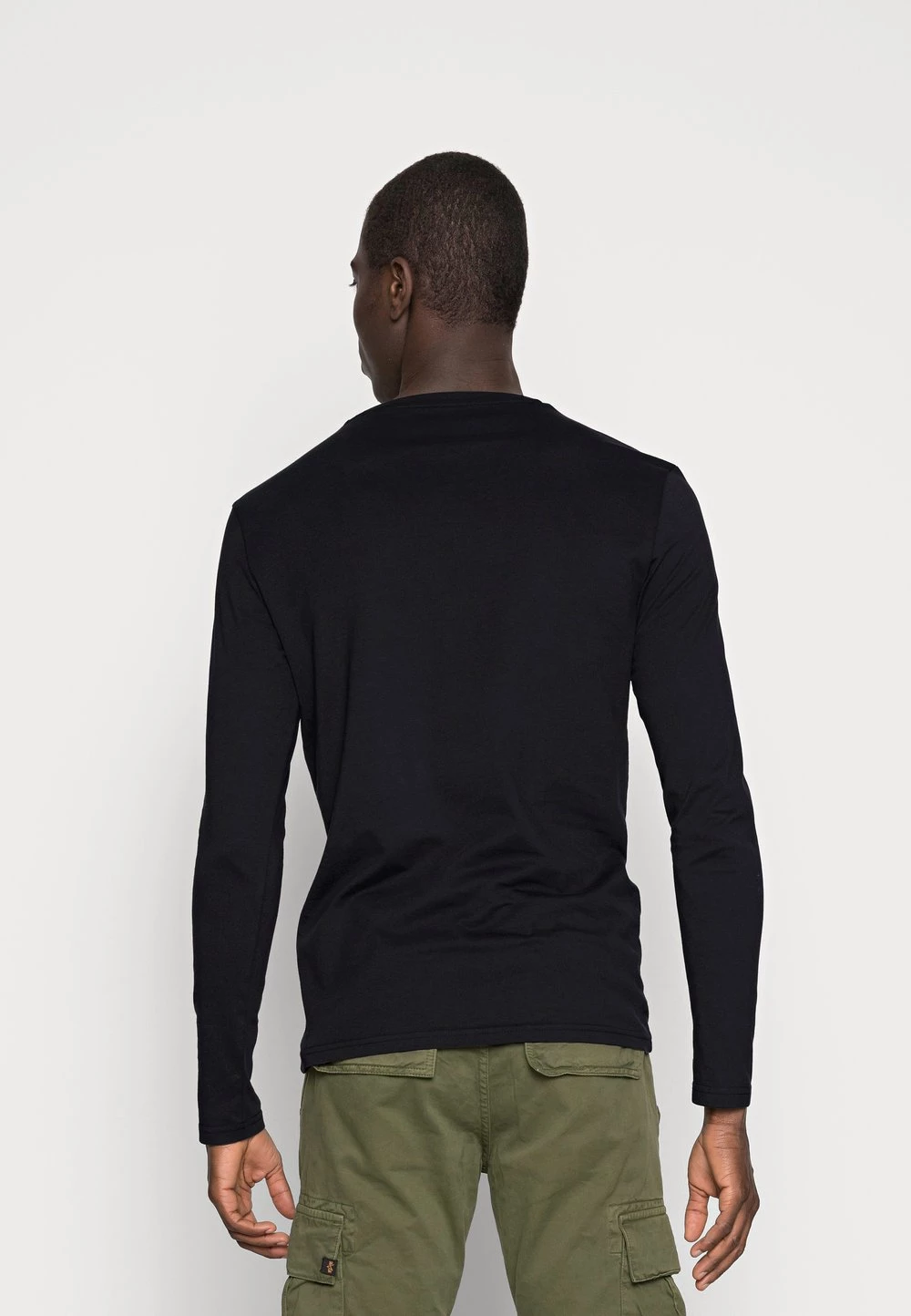 Pier One 2 PACK - T-shirt à manches longues Prix Allégé t-shirts & polos col rond homme 5 Pier One 2 PACK - T-shirt à manches longues Prix Allégé t-shirts & polos col rond homme – Image 3