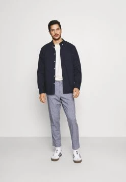 Pier One Chemise Bon Rapport Coût-Efficacité chemises col à boutons homme 9 Pier One Chemise Bon Rapport Coût-Efficacité chemises col à boutons homme -Promos Pier One Boutique fb6304161bd340edaaaf0286ca9efc14