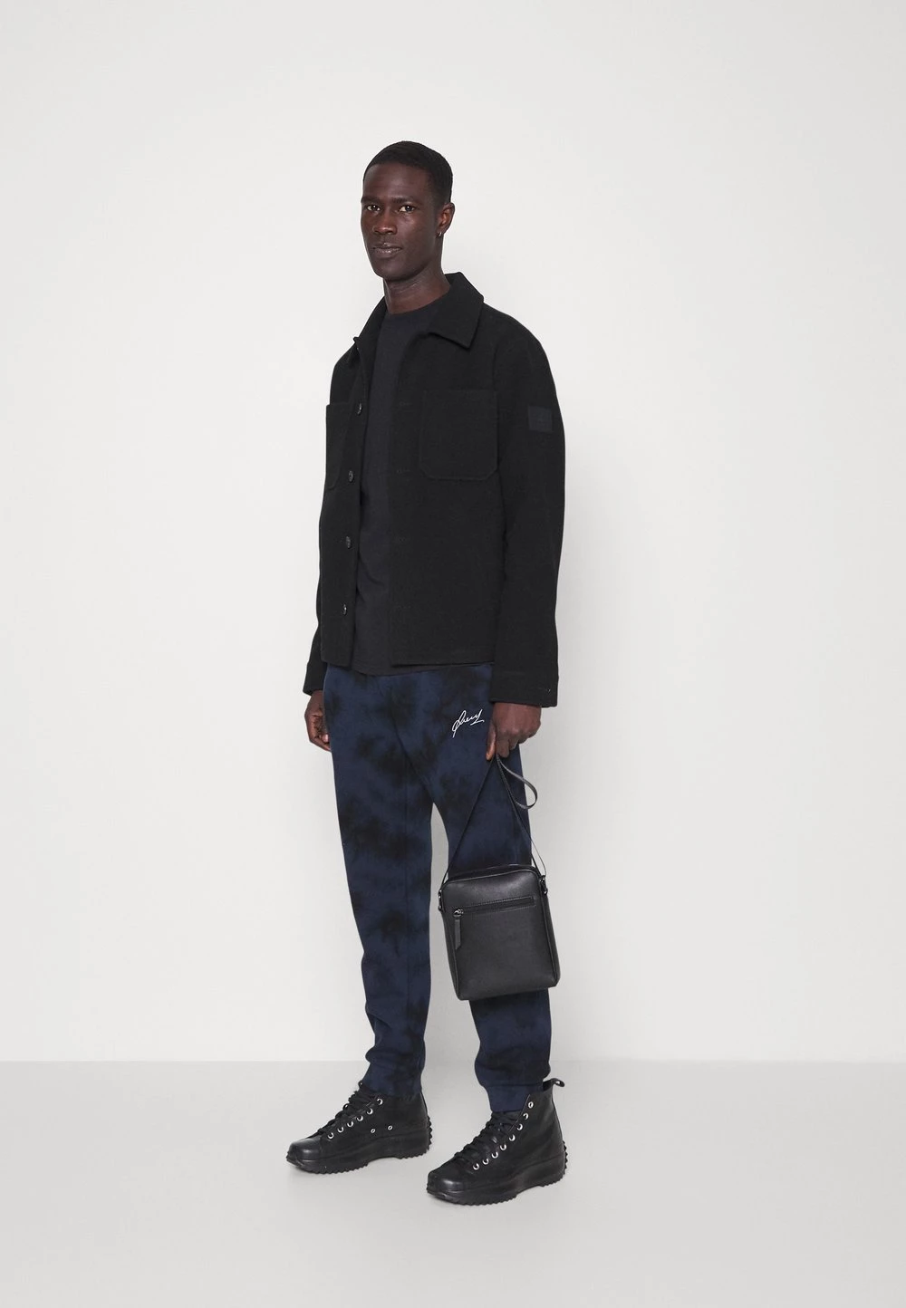 Pier One Pas Cher TIE DYE JOGGER - Pantalon de survêtement pantalons normale homme 4 Pier One Pas Cher TIE DYE JOGGER - Pantalon de survêtement pantalons normale homme – Image 2