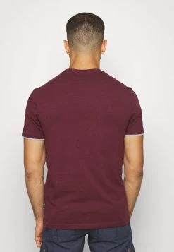 Pier One Prix Allégé T-shirt basique t-shirts & polos col en v homme 13 Pier One Prix Allégé T-shirt basique t-shirts & polos col en v homme -Promos Pier One Boutique fd4f7996856844ac96b2c1f404d3f999